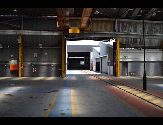 9,202M² FACTORY TO LET IN JET PARK
